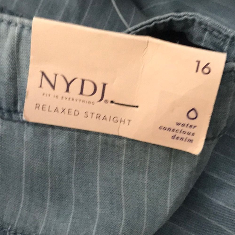 NWT NYDJ Relaxed Fit straight leg high rise jeans Sumstripes - Picture 5 of 12
